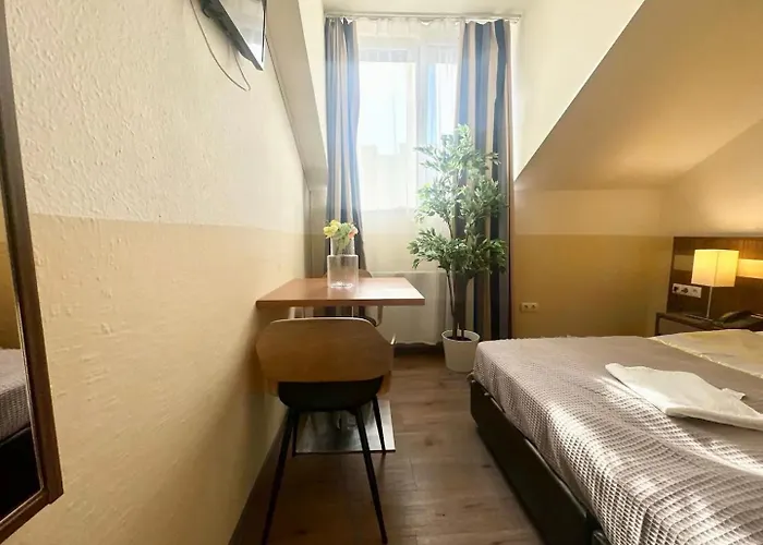 Apartman Paid Parking I Calm Location I 10 Minutes To S-bahn Bécs