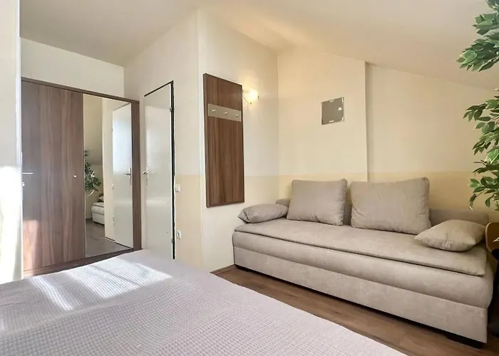 Paid Parking I Calm Location I 10 Minutes To S-bahn Apartman
