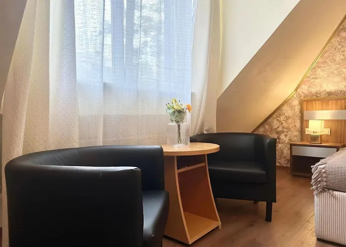 Paid Parking I Calm Location I 10 Minutes To S-bahn Apartman *