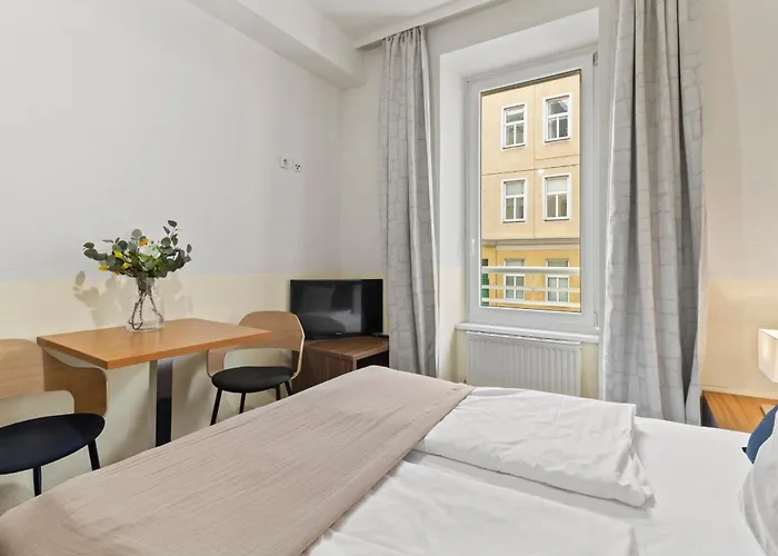 Paid Parking I Calm Location I 10 Minutes To S-bahn * Bécs