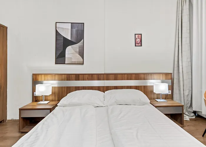 Apartman Paid Parking I Calm Location I 10 Minutes To S-bahn Bécs