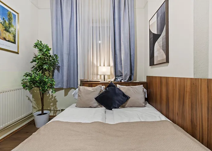 Paid Parking I Calm Location I 10 Minutes To S-bahn * Bécs